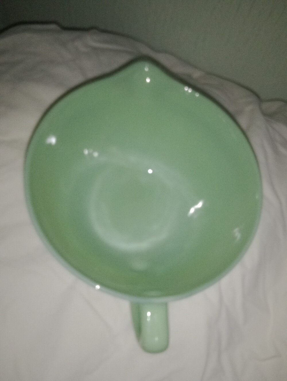 Vintage Fire King Jadeite Glass Batter Bowl Pitcher 7 1/2" Diameter 4" Tall - Picture 5 of 8